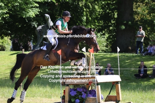 Preview martina toedt mit chicca sun IMG_0318.jpg